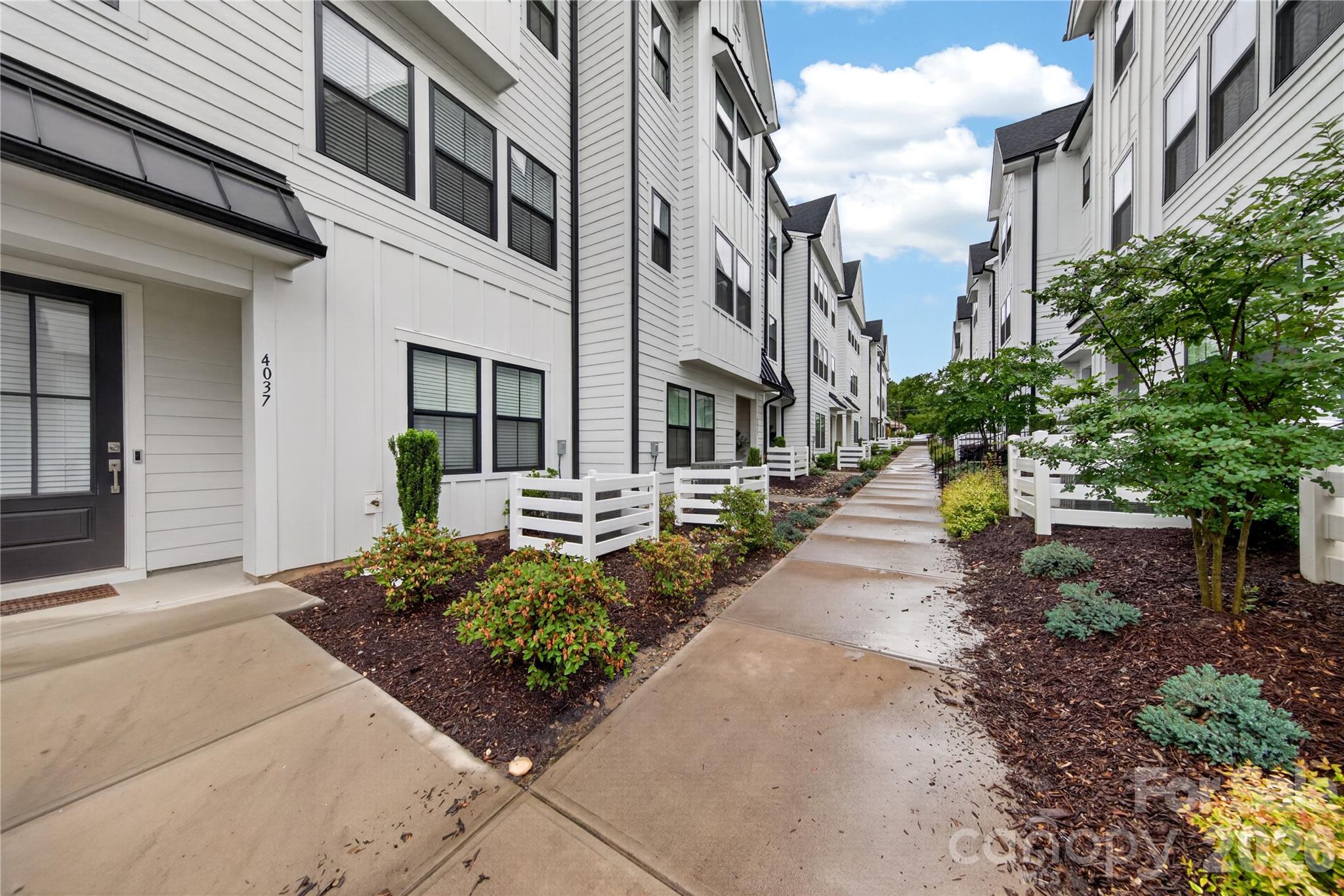 Six Twenty - Residential