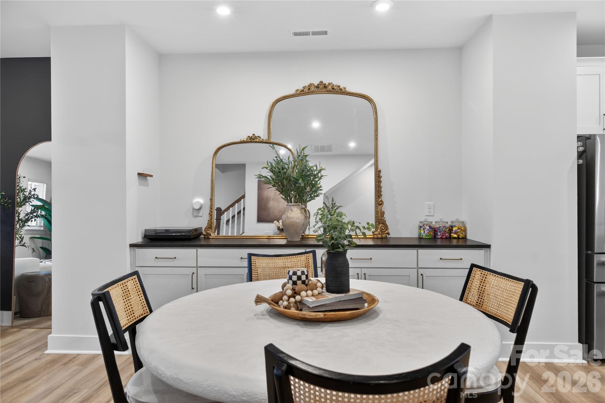 Six Twenty - Residential
