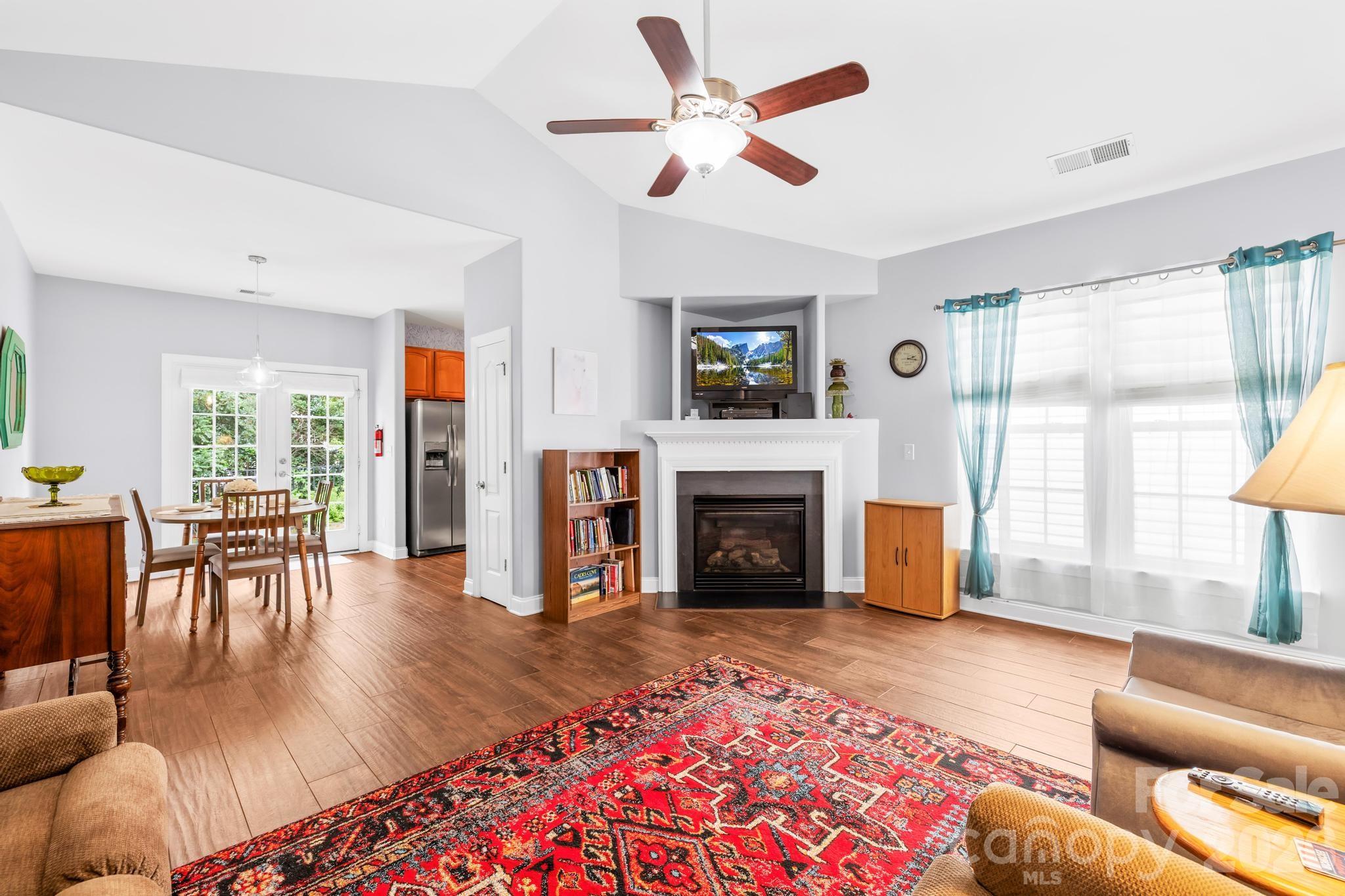 9648 Storybook Avenue NW 324