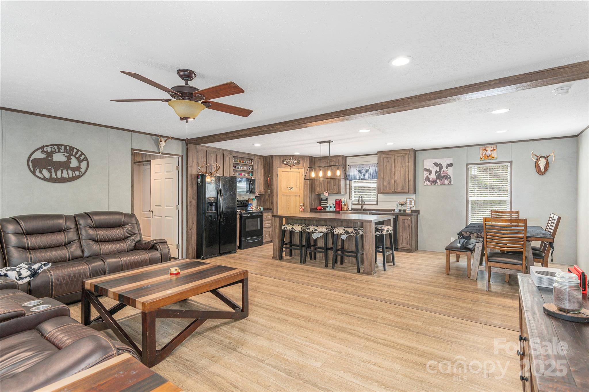 87 Horseback Lane