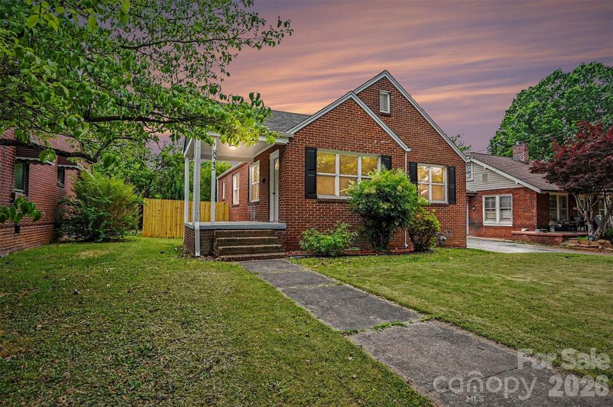Come check out this cure bungalow in the heart of Salisbury. This all brick home offers two bedrooms and a full bath, updated flooring and paint, a formal living room and an amazing fenced in backyard. Truly move in ready for well under 200k.