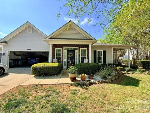 Photo of 16627 Timber Crossing Road, Charlotte, NC 28213 (MLS # 4365081)