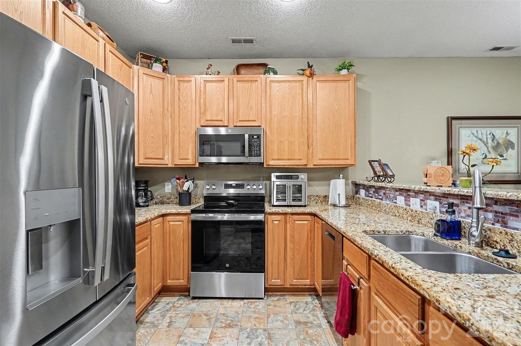 The Townes at Old Stone Crossing - Residential