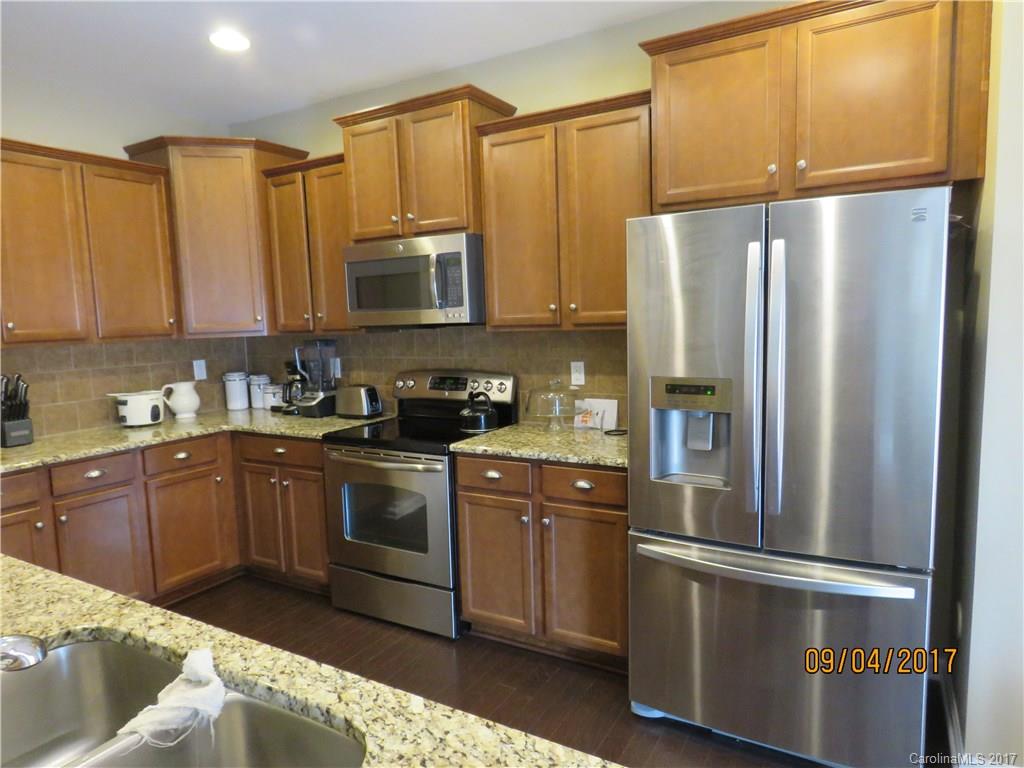 Riverwalk - Residential Lease