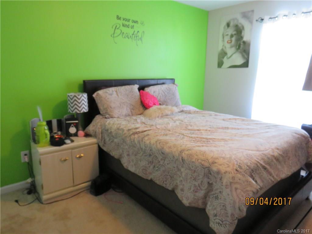 Riverwalk - Residential Lease