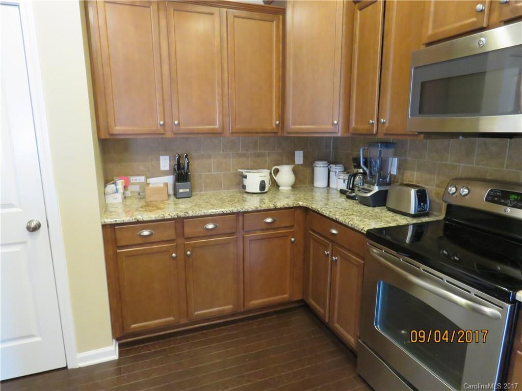 Riverwalk - Residential Lease