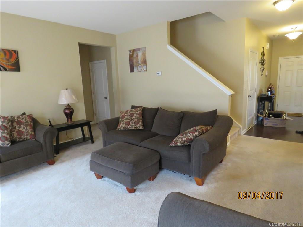 Riverwalk - Residential Lease