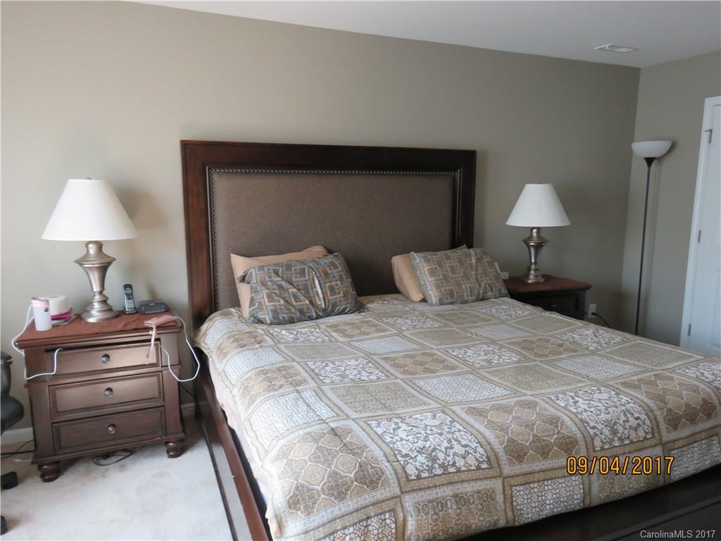 Riverwalk - Residential Lease