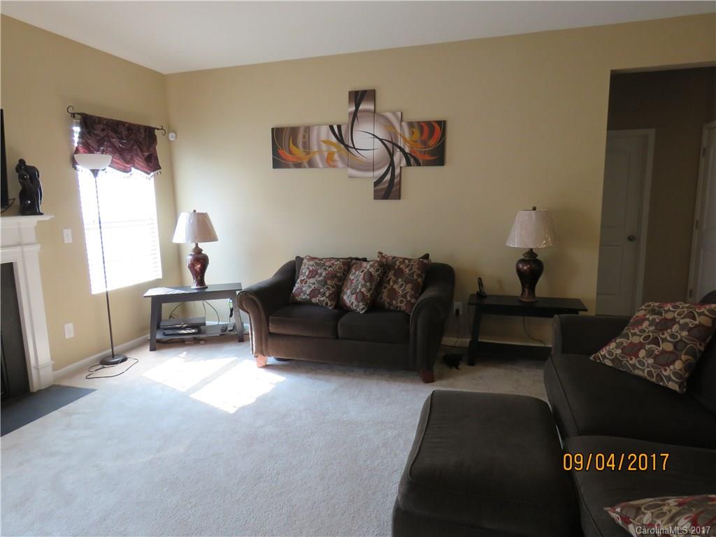 Riverwalk - Residential Lease