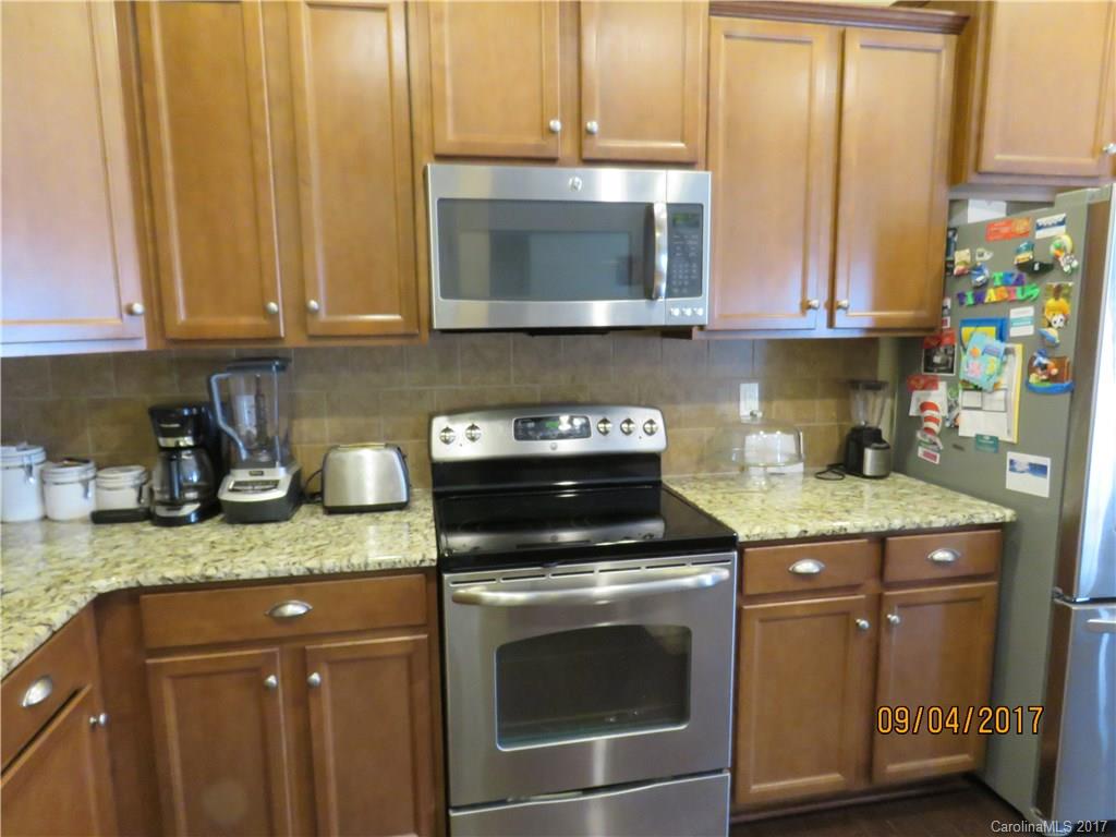 Riverwalk - Residential Lease