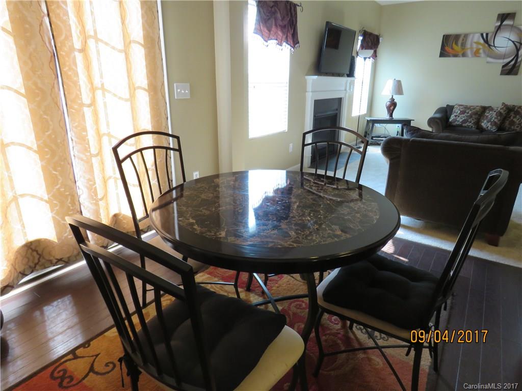 Riverwalk - Residential Lease