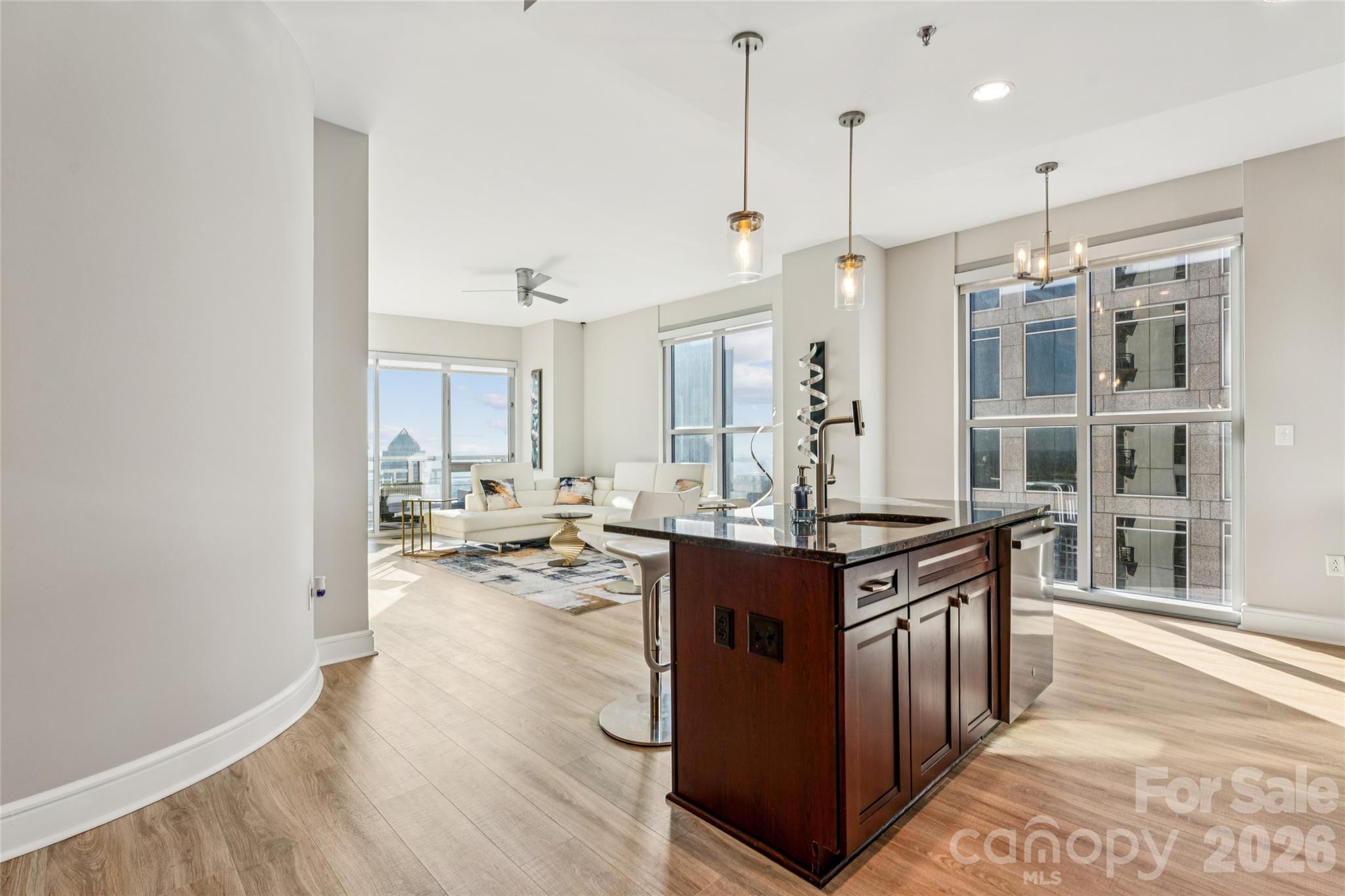 333 W Trade Street 2200