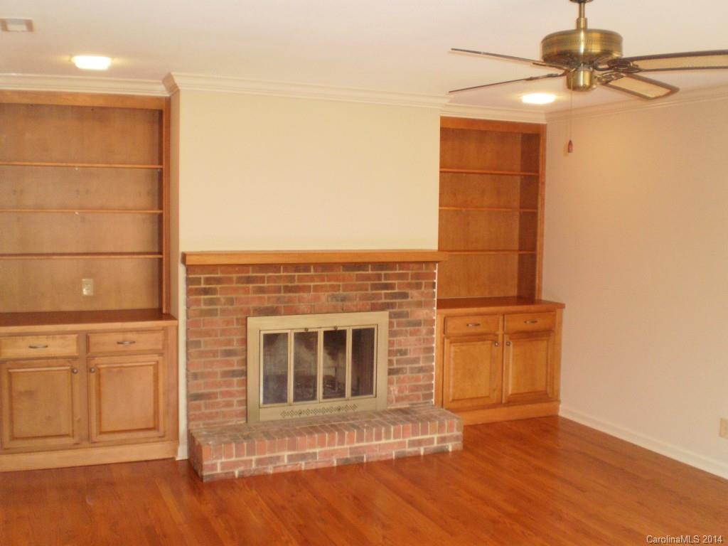 Country Club Estates - Residential