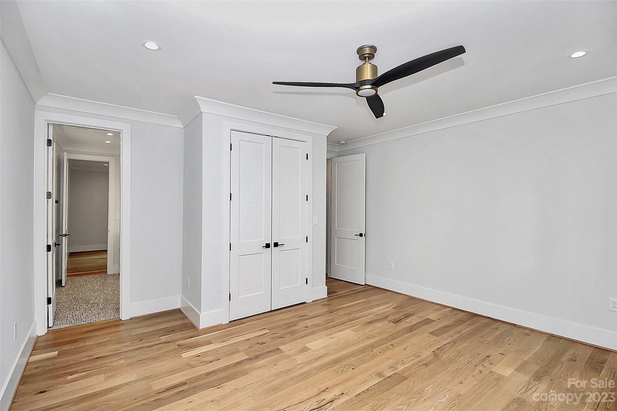 Villa Heights - Residential