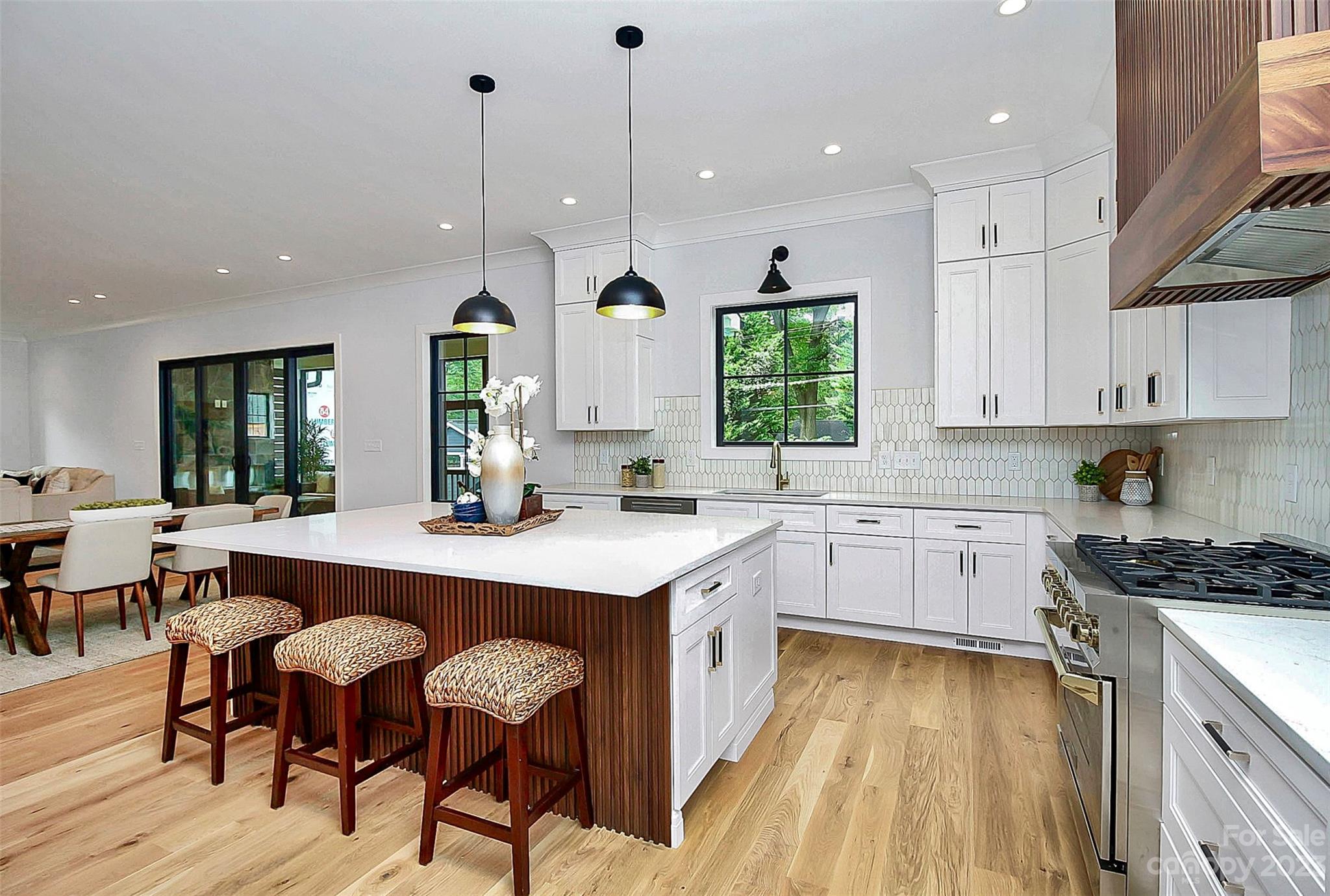 Villa Heights - Residential