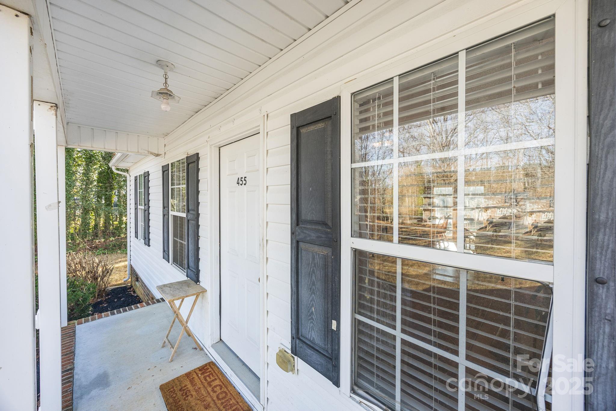 455 Cantiberry Drive