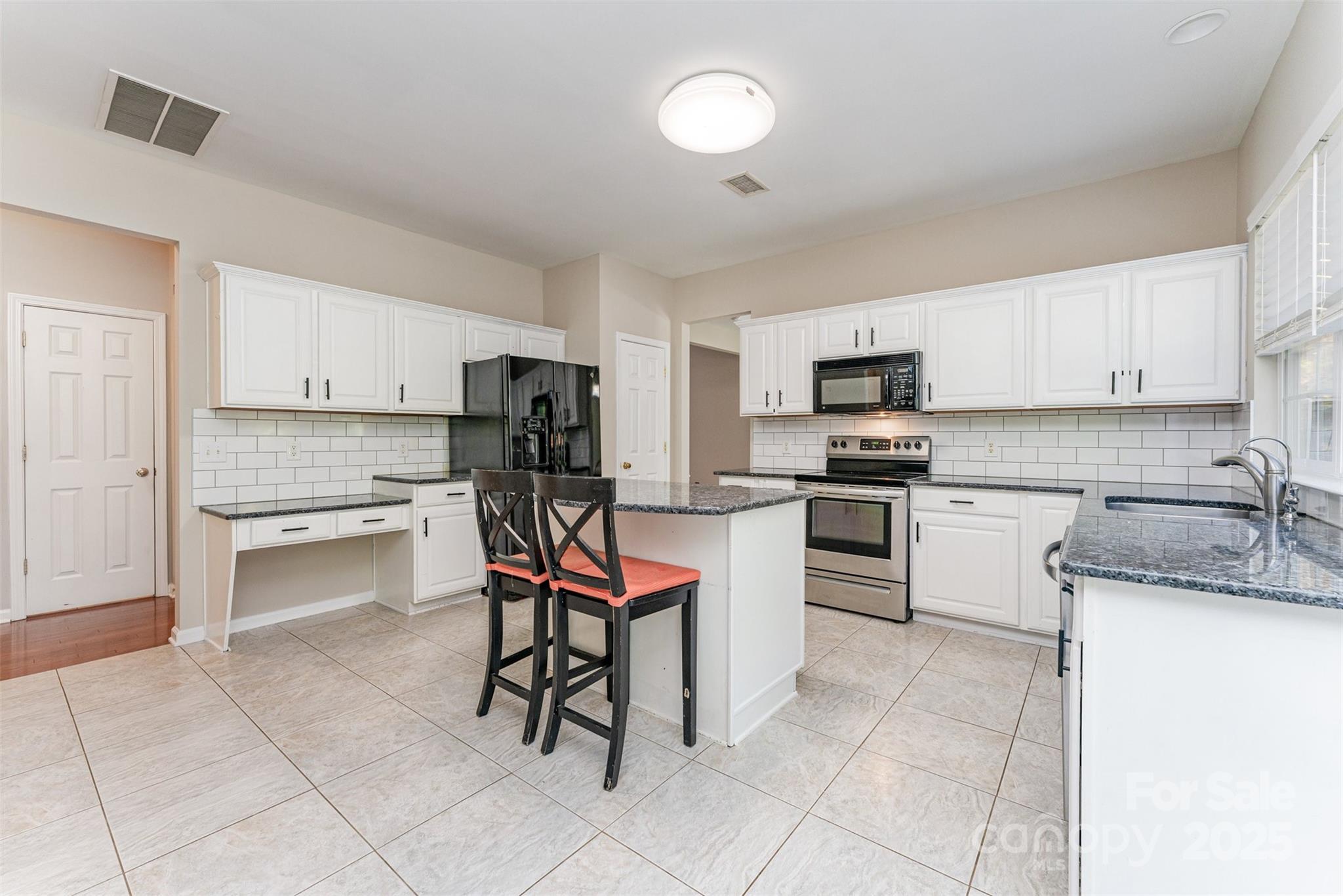 Victoria Bay - Residential