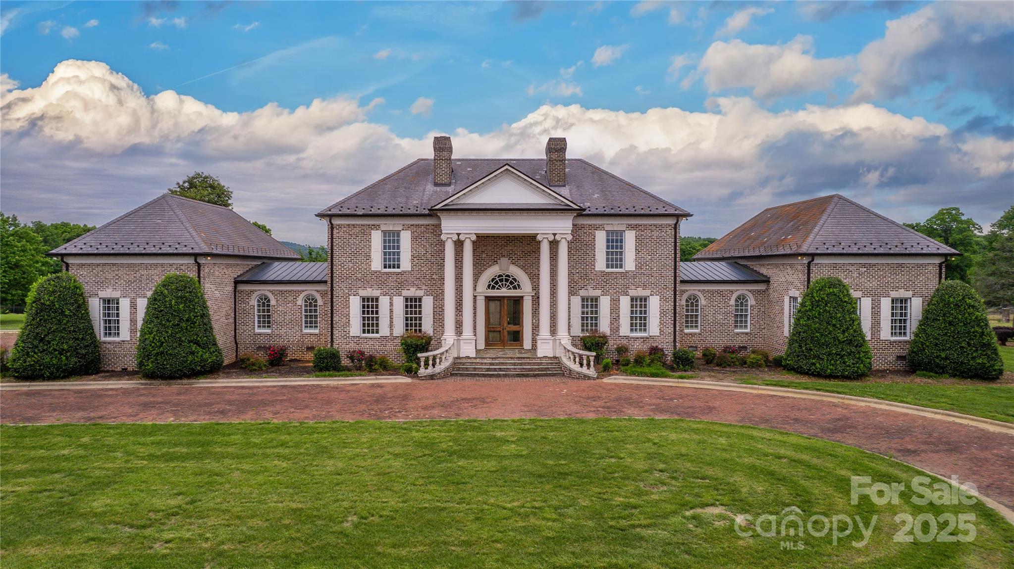 1100 Glen Oaks Drive