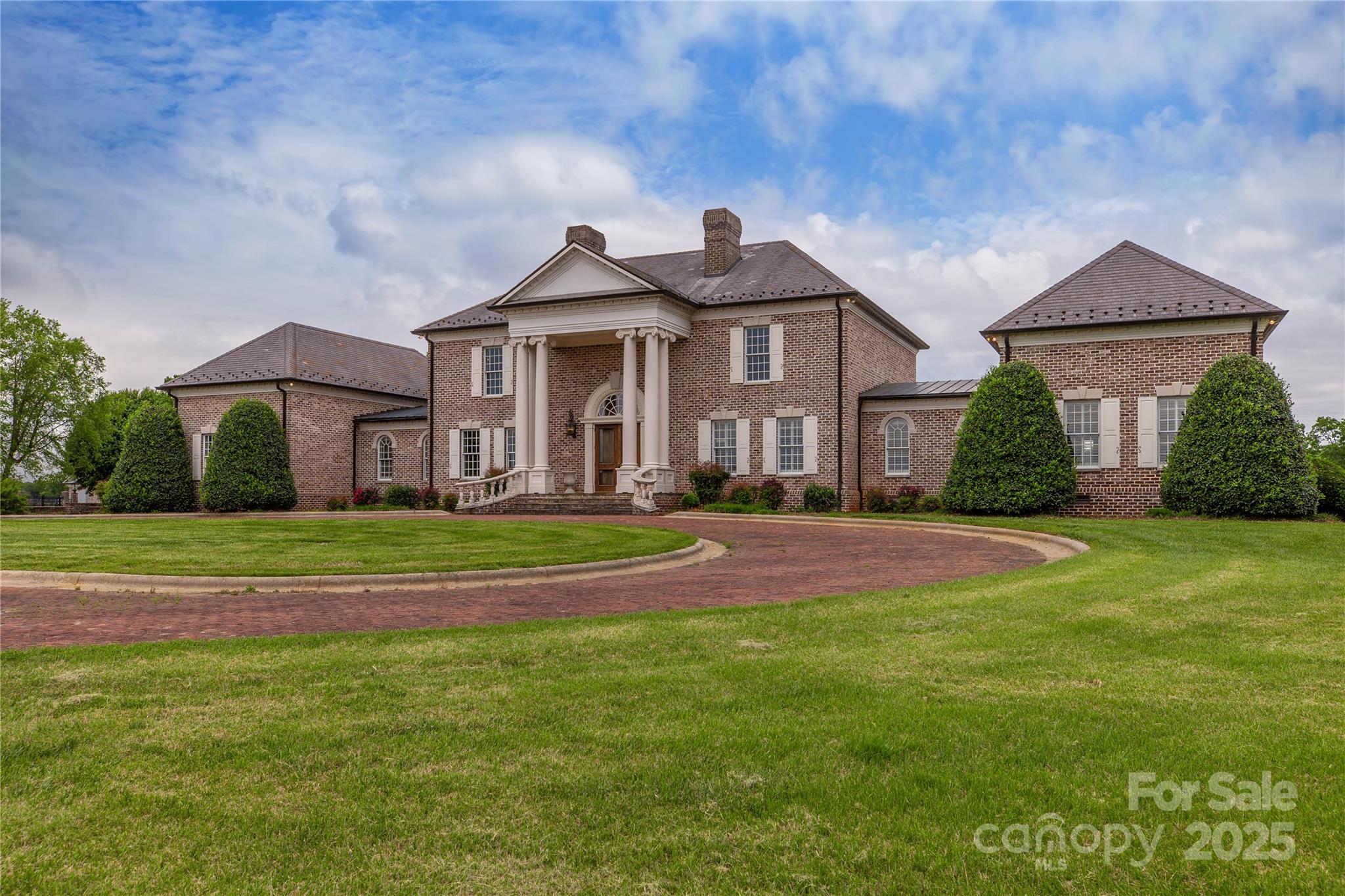 1100 Glen Oaks Drive