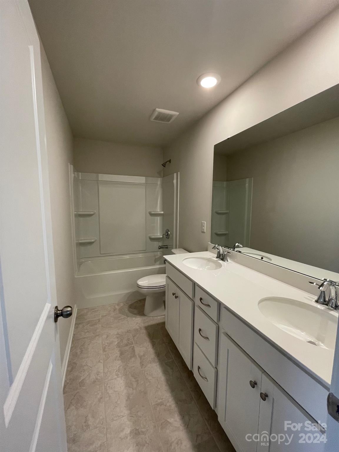 Elizabeth - Residential