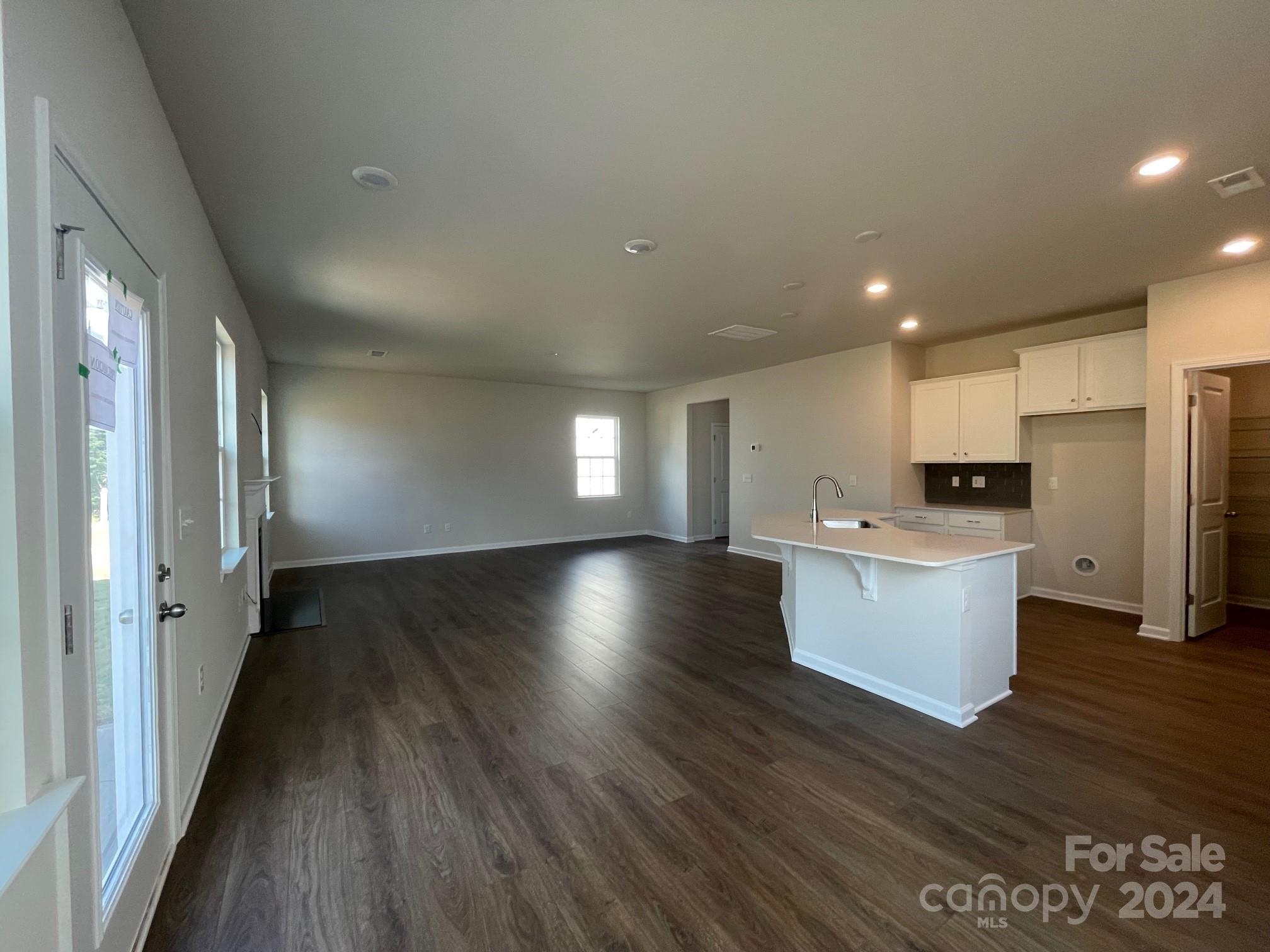 Elizabeth - Residential