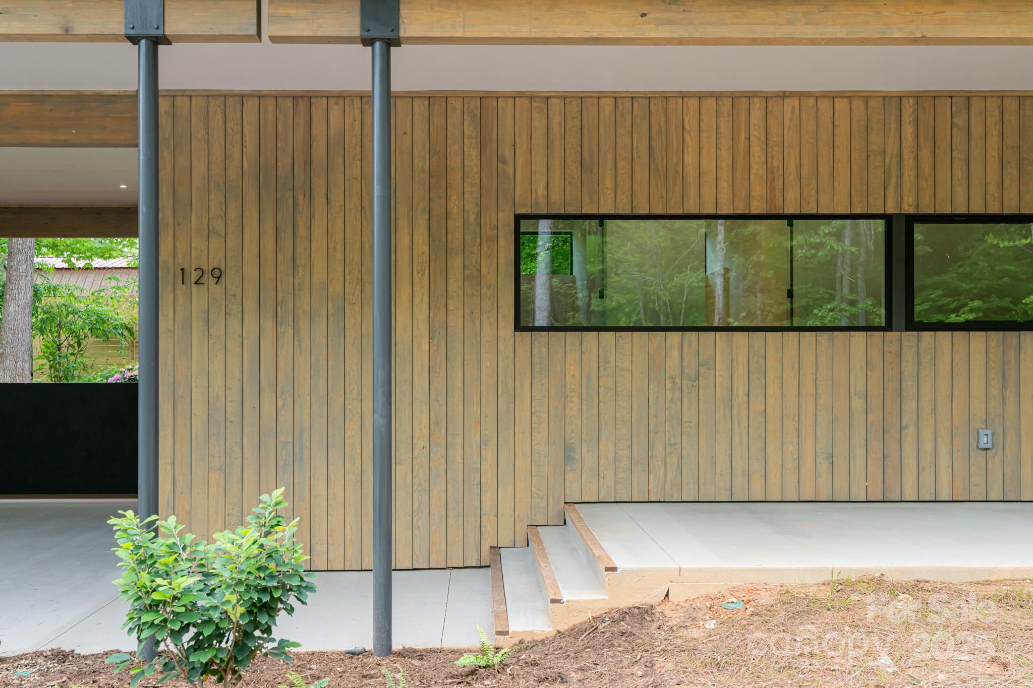 129 English Drive