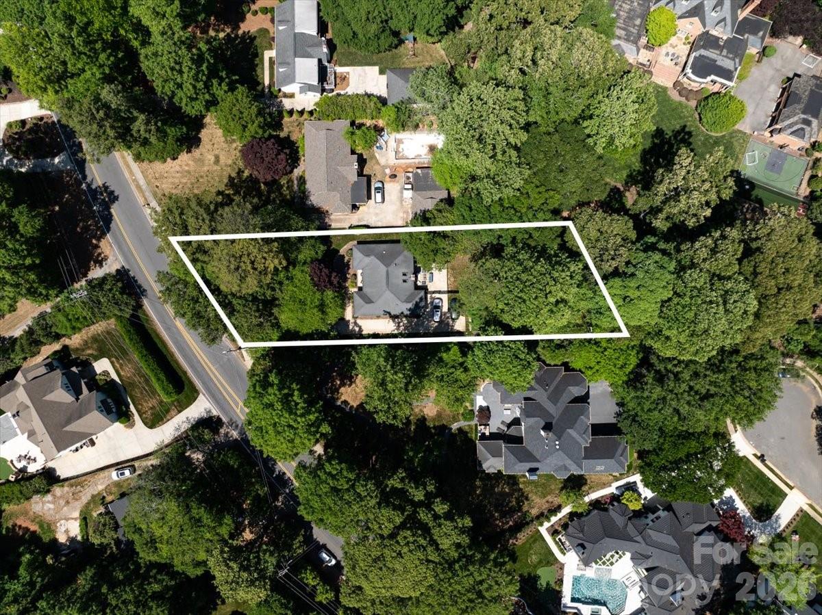 5017 Sharon View Road