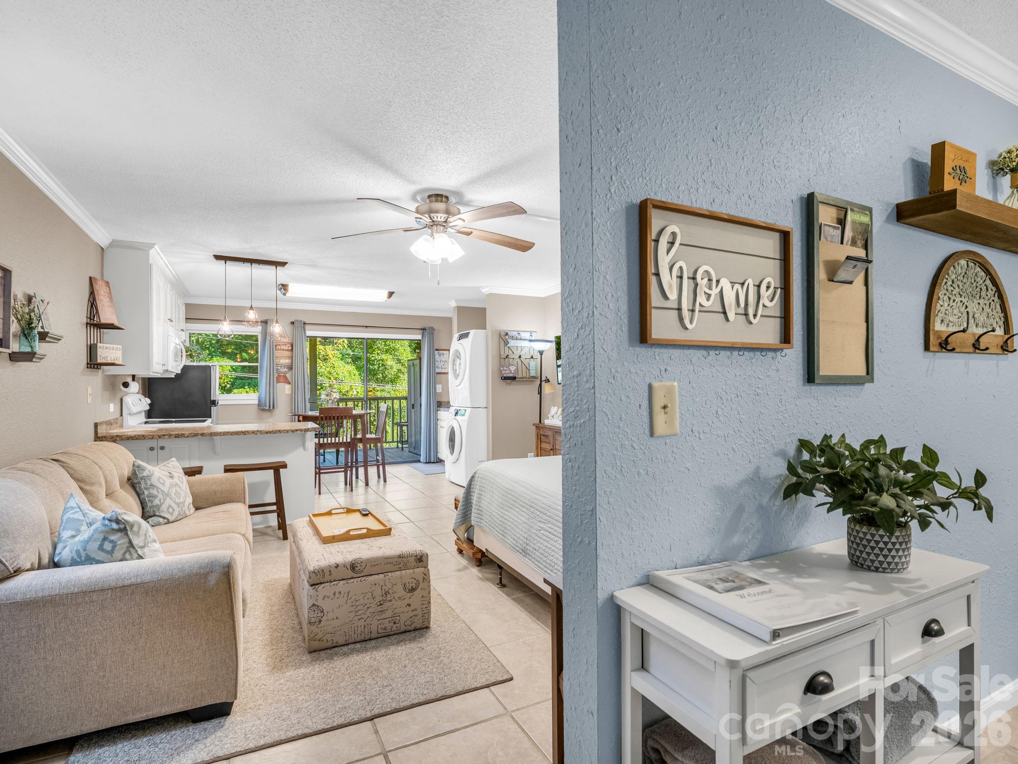 160 Whitney Boulevard 1