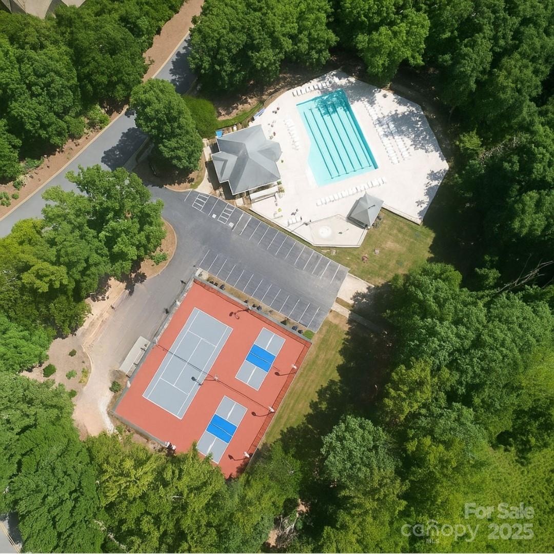 11118 Persimmon Creek Drive
