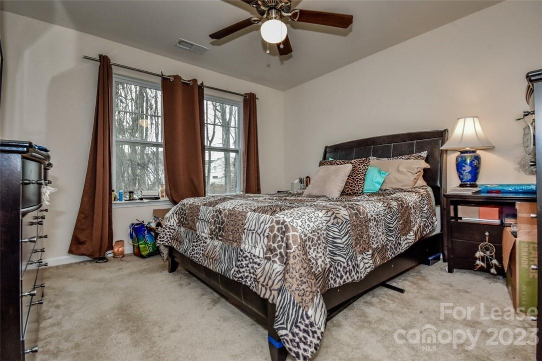 Woodburn Crossing - Residential Lease