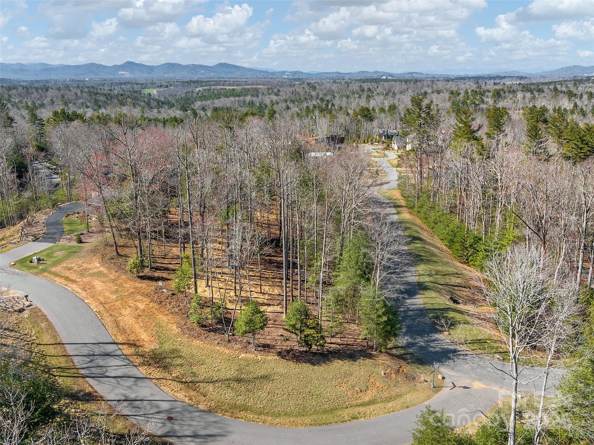 505 Hollow Trail