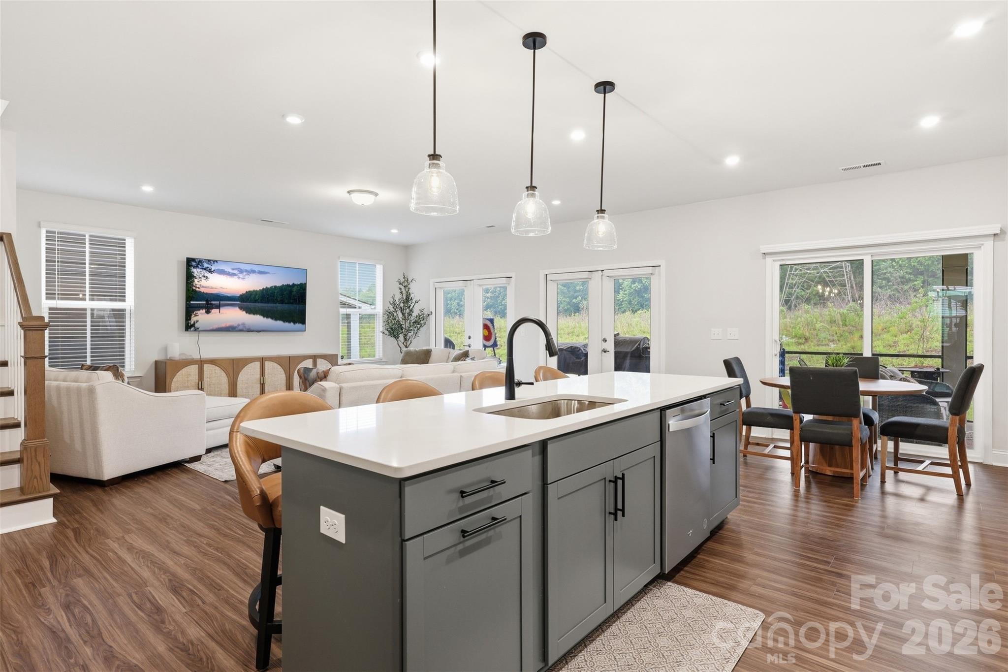 Lakeside Glen - Residential