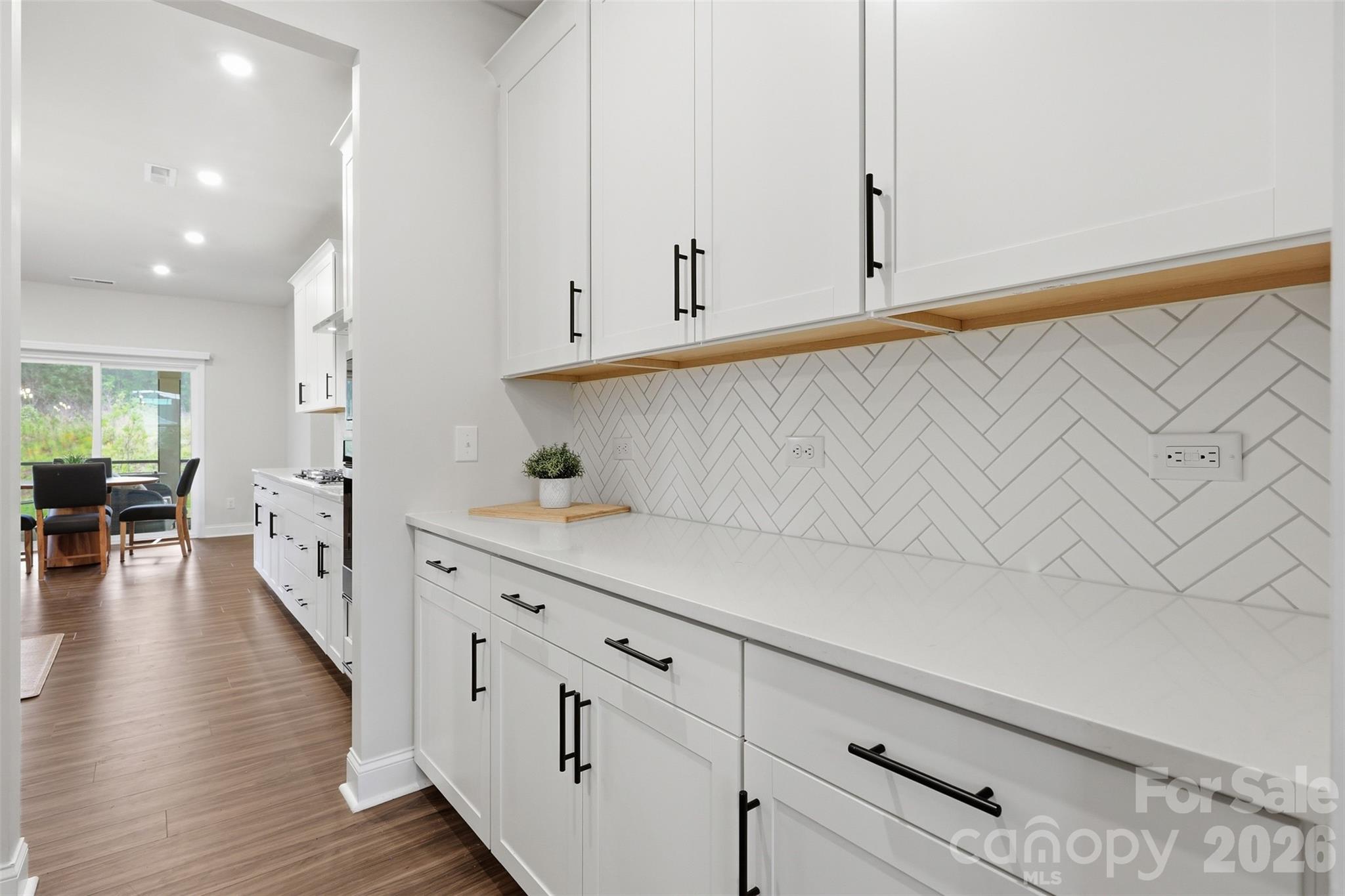 Lakeside Glen - Residential