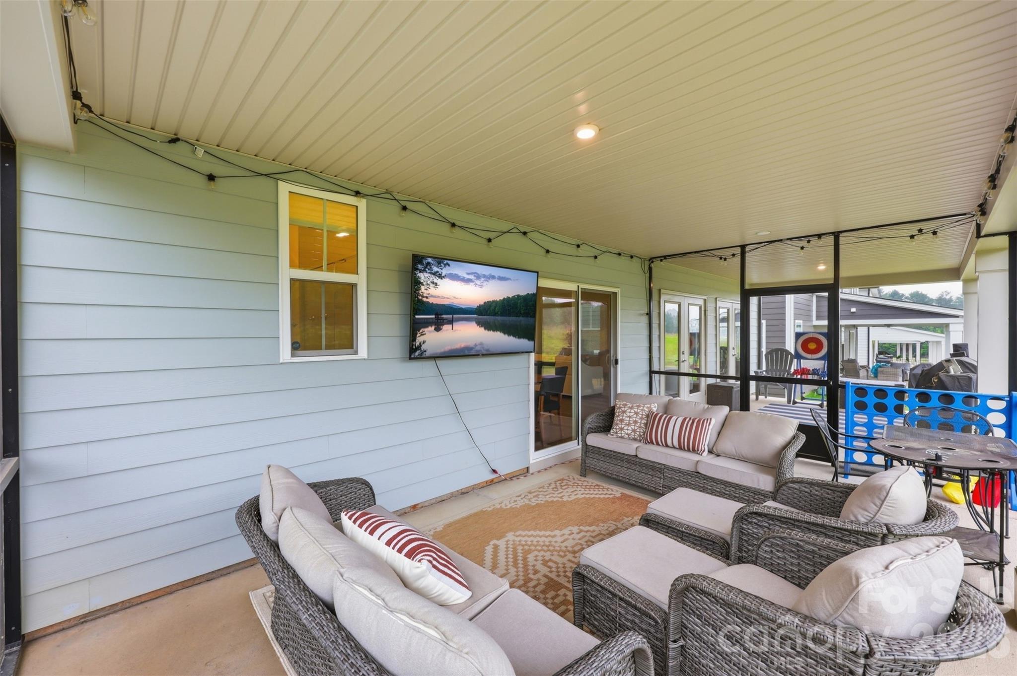 Lakeside Glen - Residential