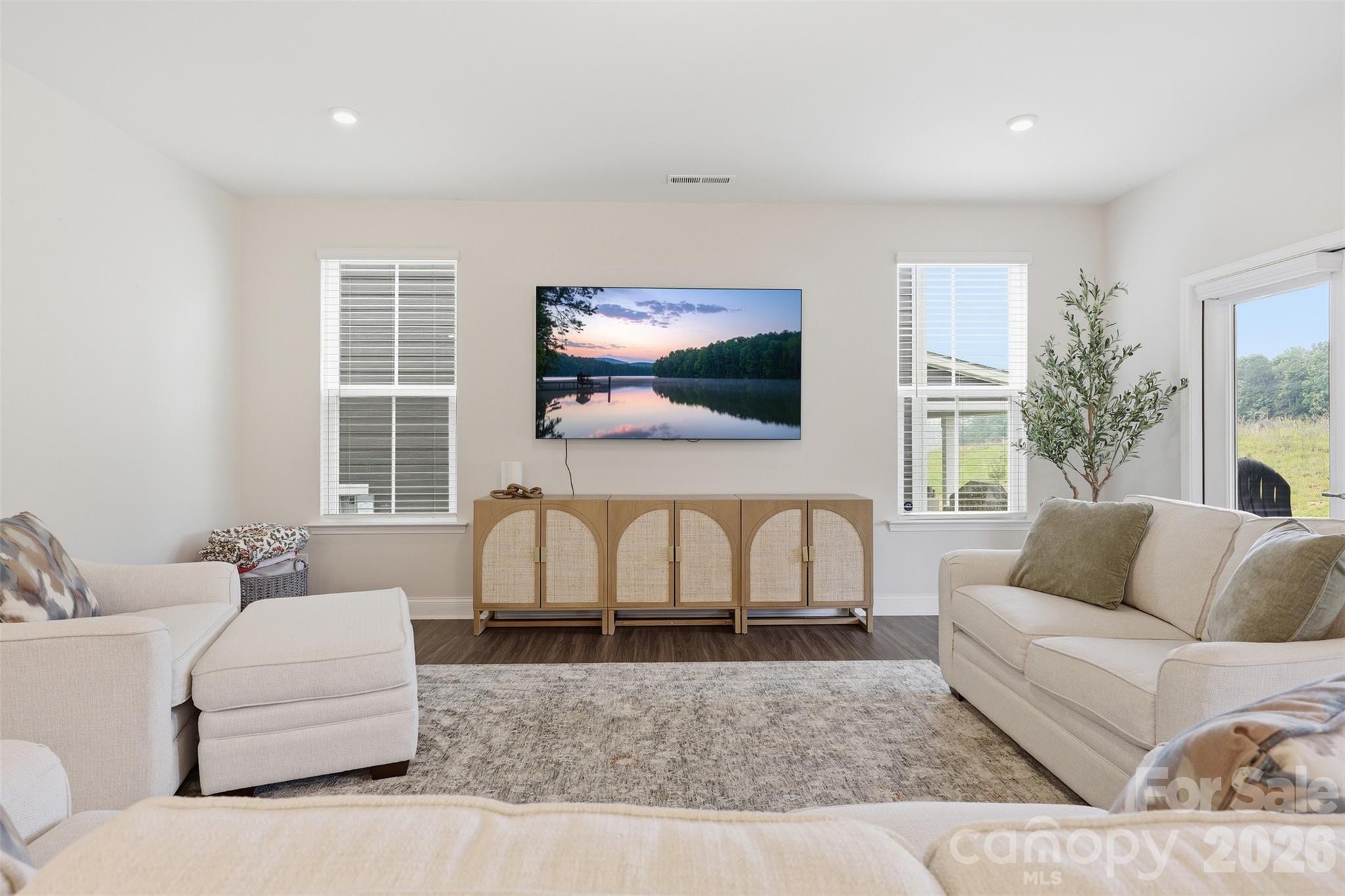 Lakeside Glen - Residential