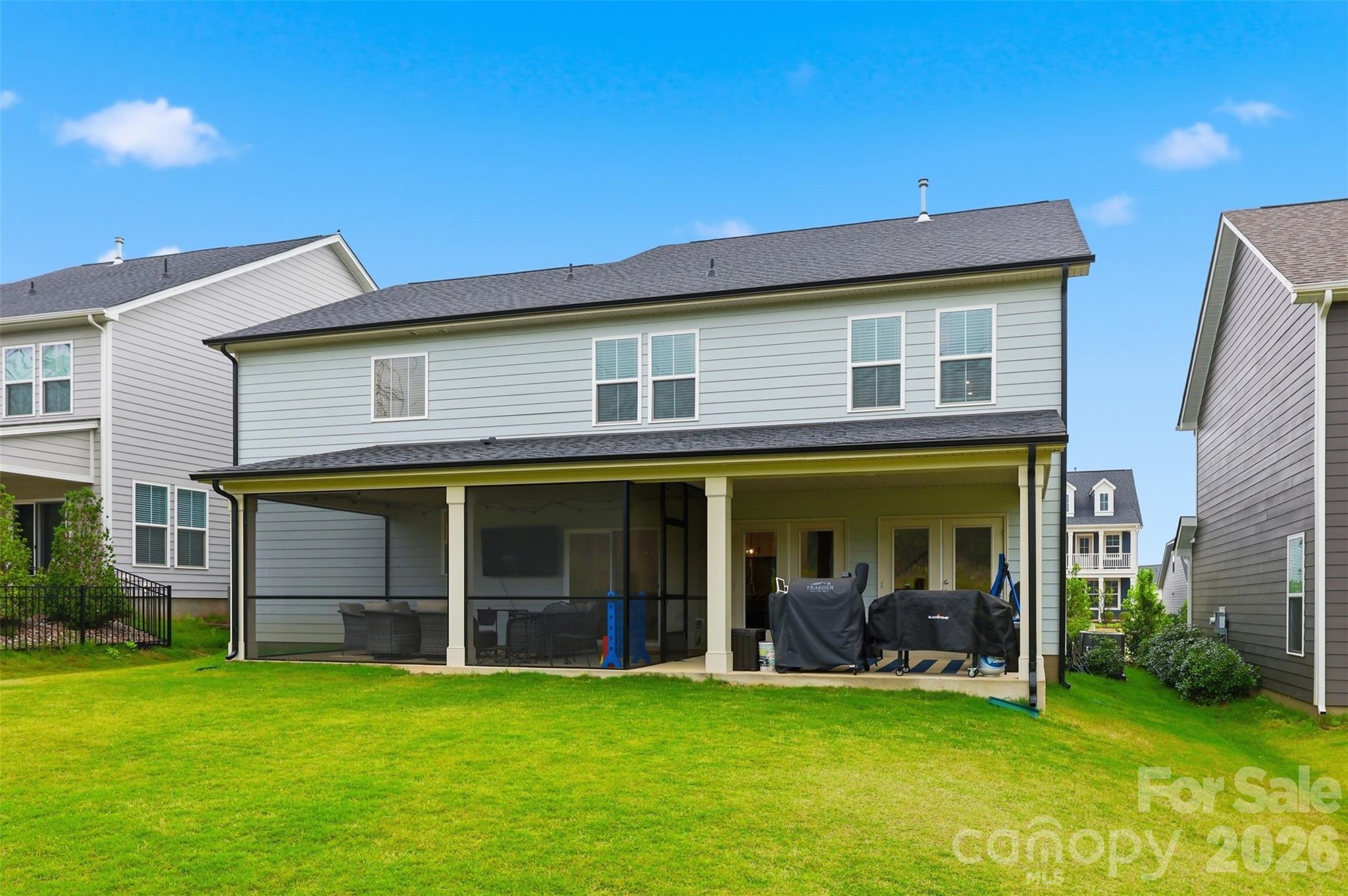 Lakeside Glen - Residential