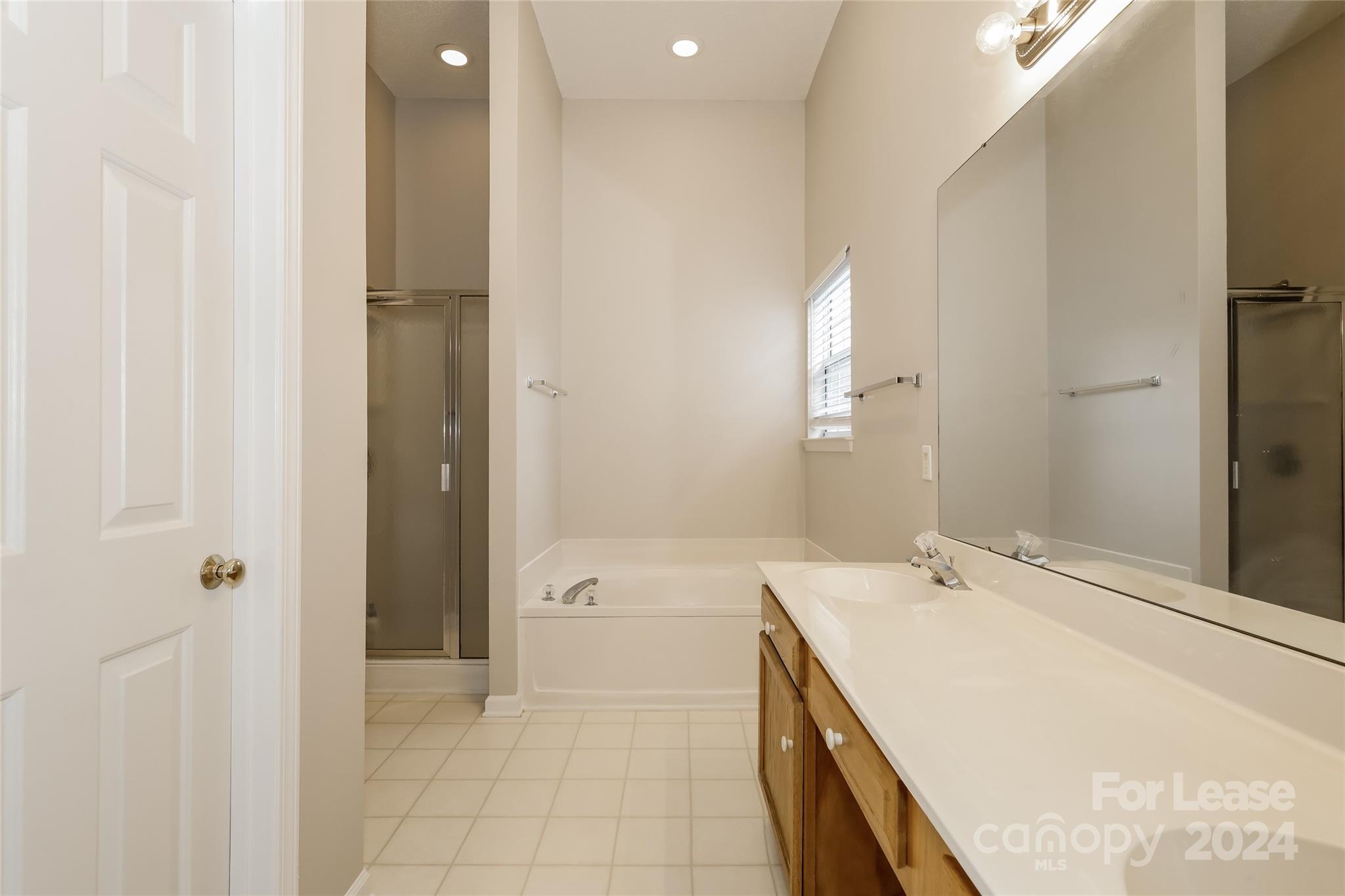 Unknown - Residential Lease