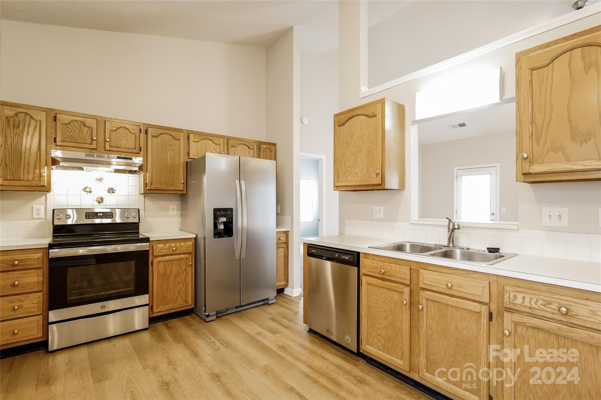 Unknown - Residential Lease