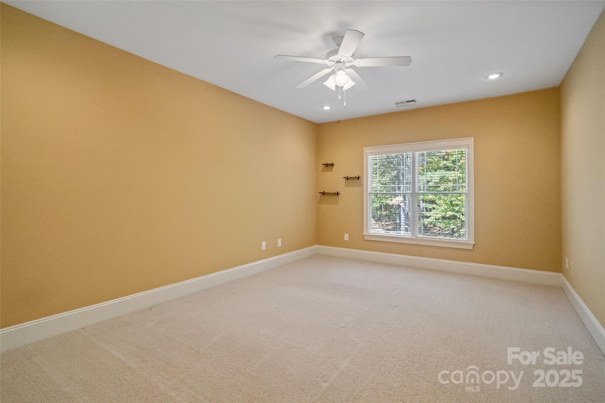 Falls Cove - Residential