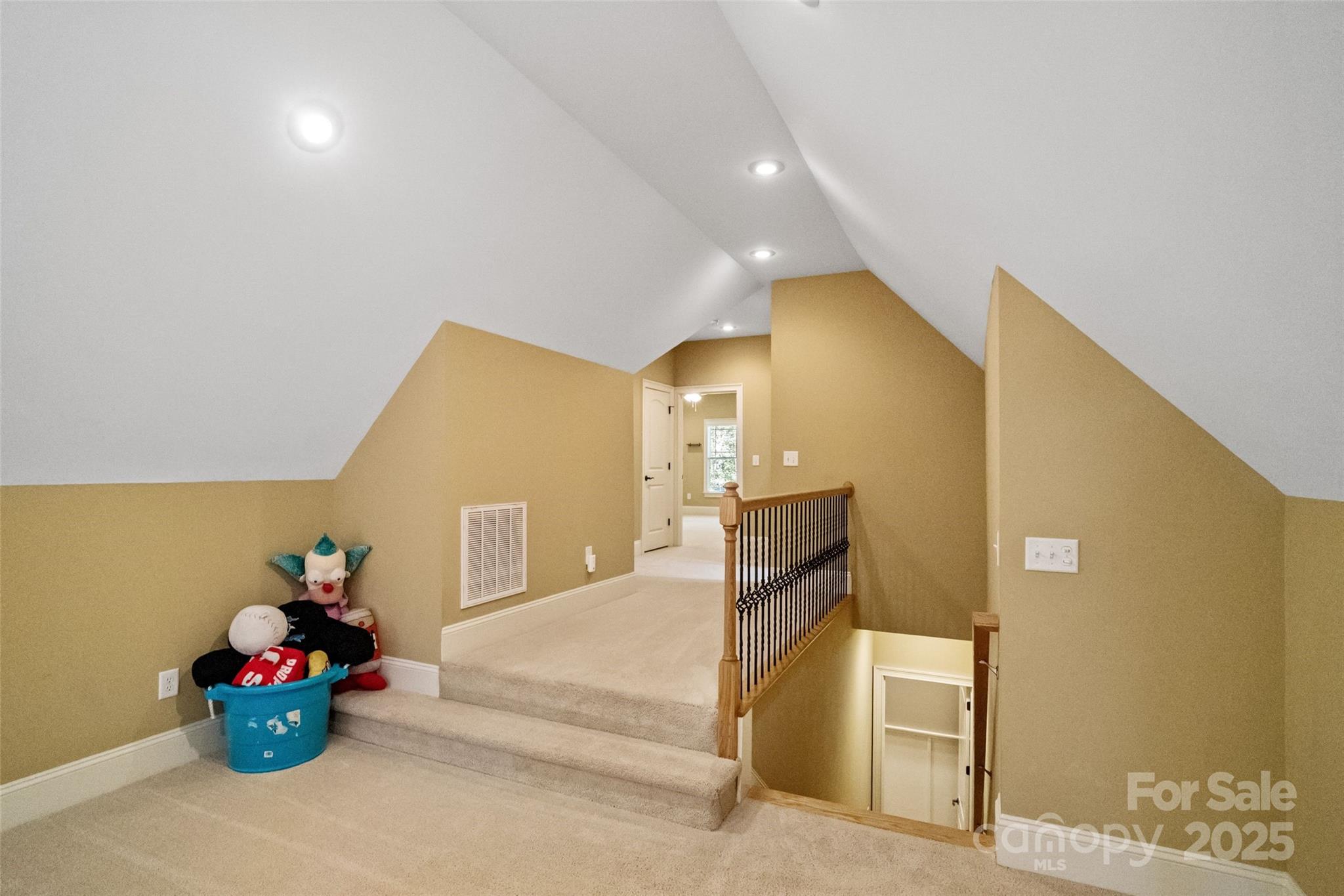 Falls Cove - Residential