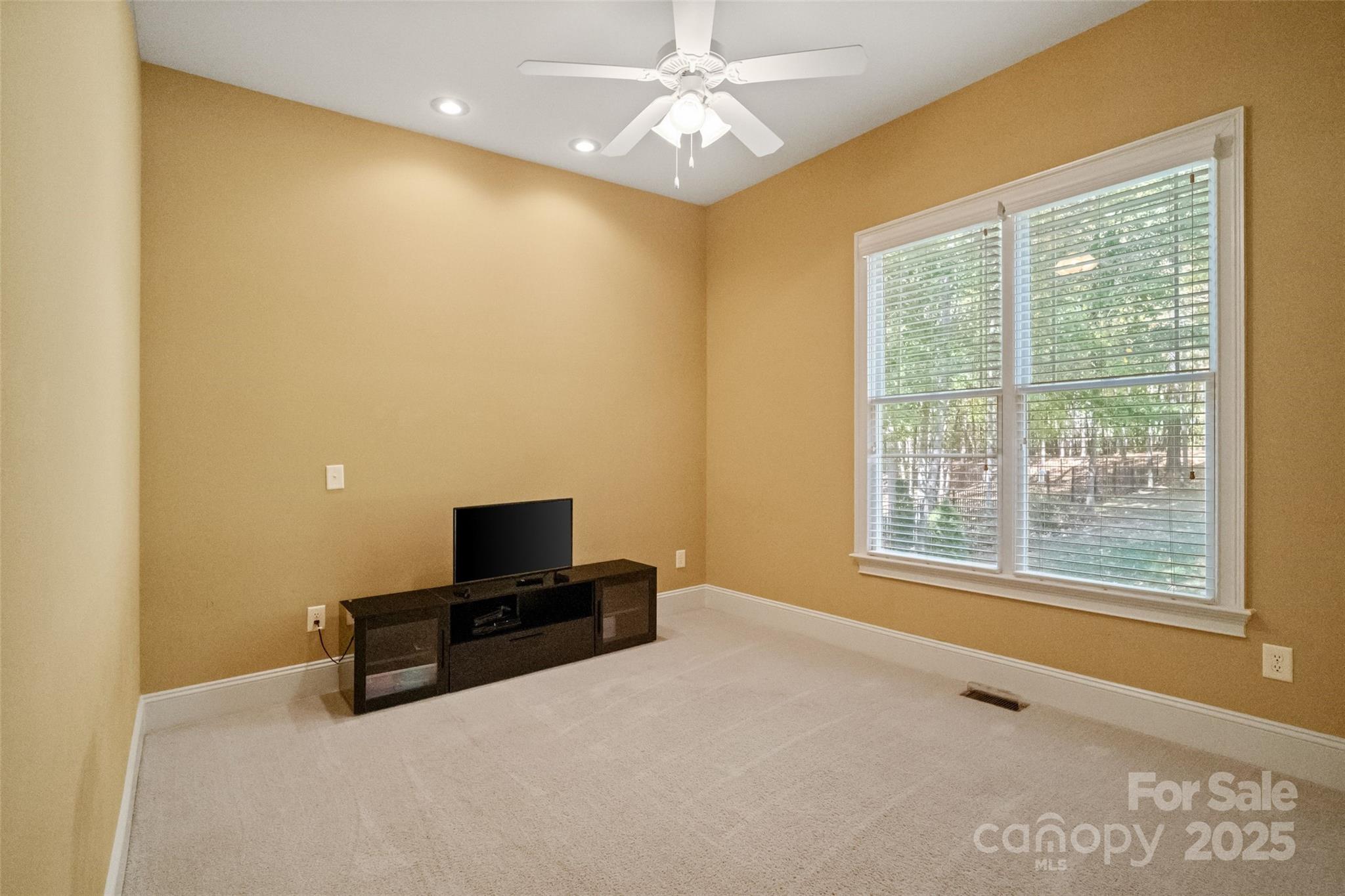 Falls Cove - Residential