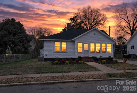 Photo of 215 King Street S, Gastonia, NC 28052 (MLS # 4335649)