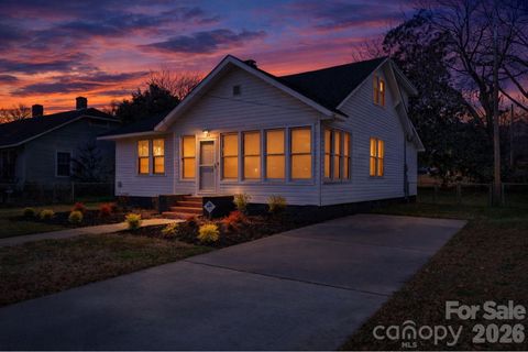 215 King Street S Gastonia NC 28086