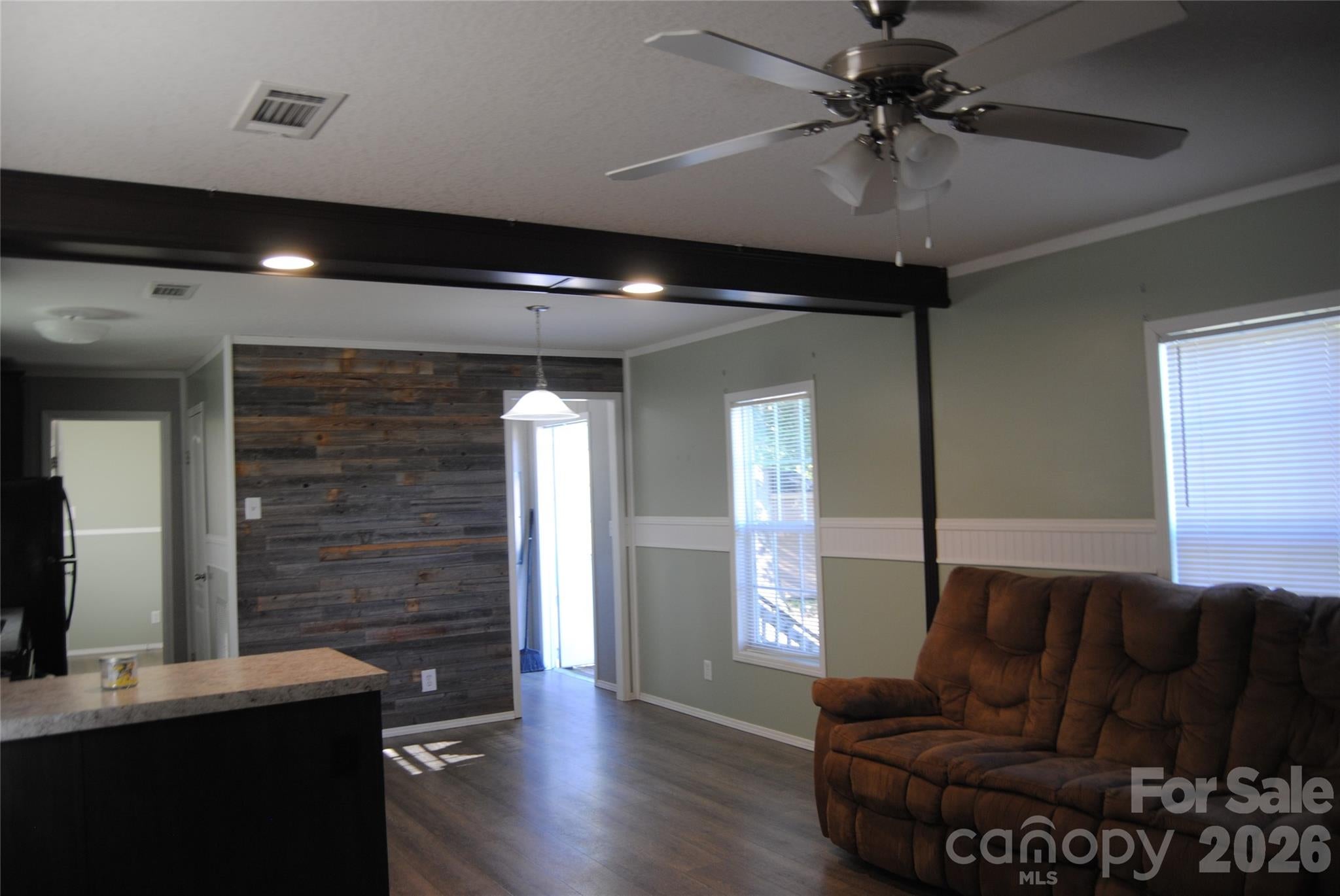 2759 Lockhart Road