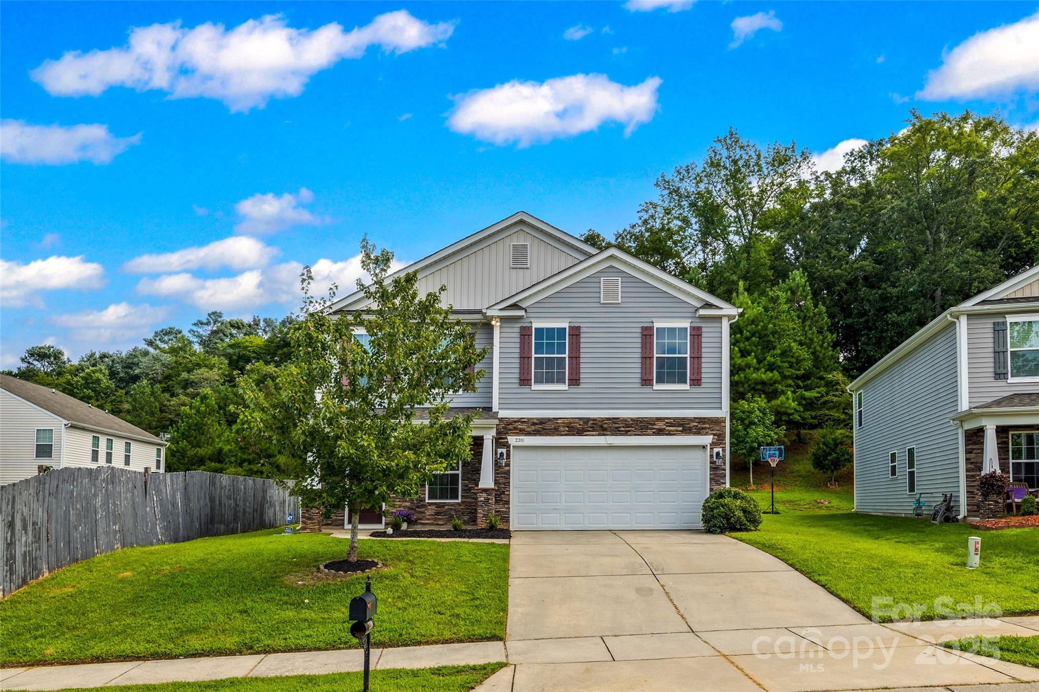 2201 Reid Pointe Avenue