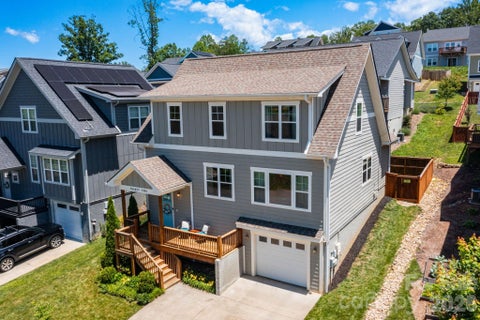 Photo of 32 Greenwood Fields Drive, Asheville, NC 28804 (MLS # 4389638)