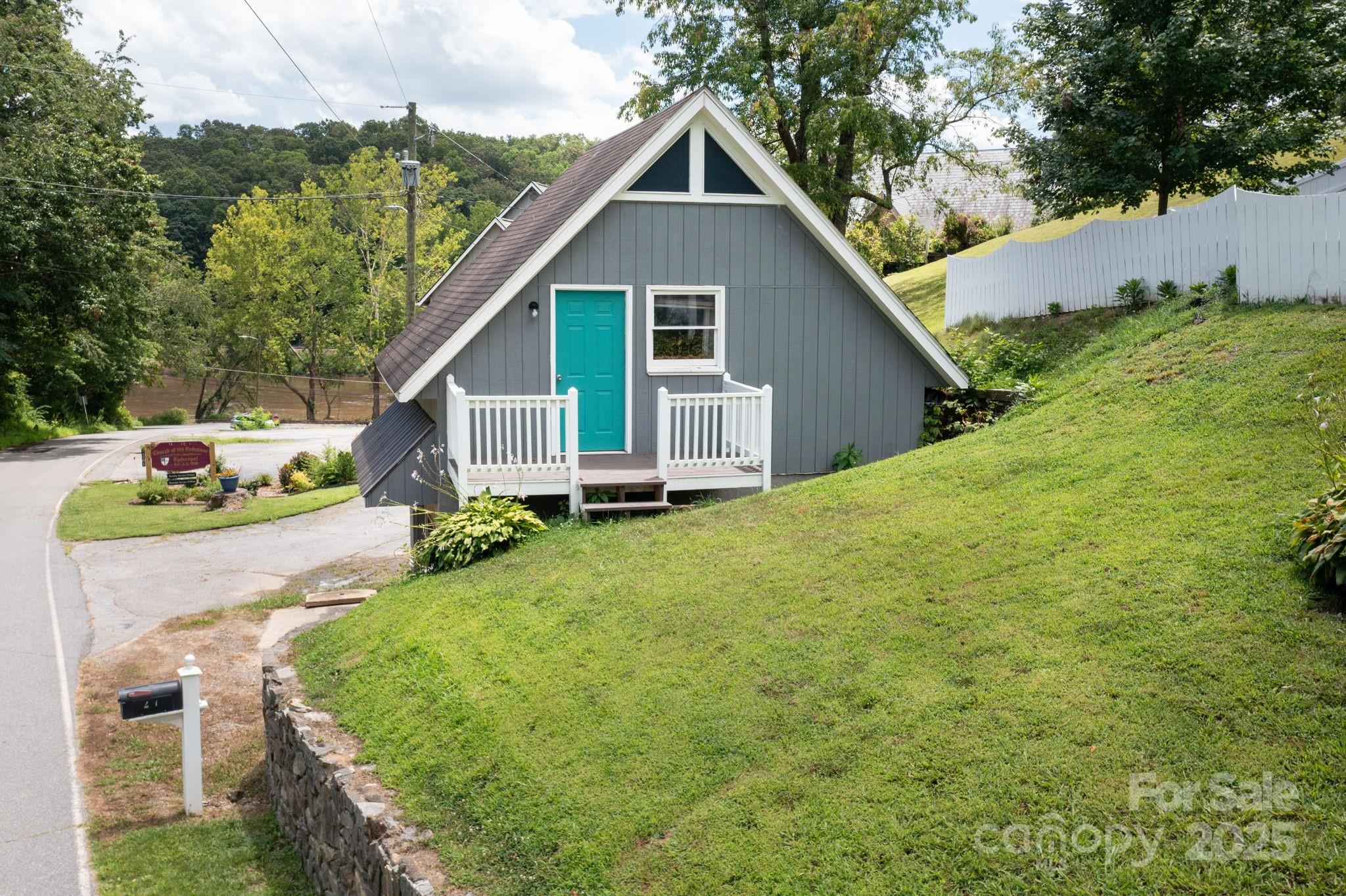 207 Jonestown Road