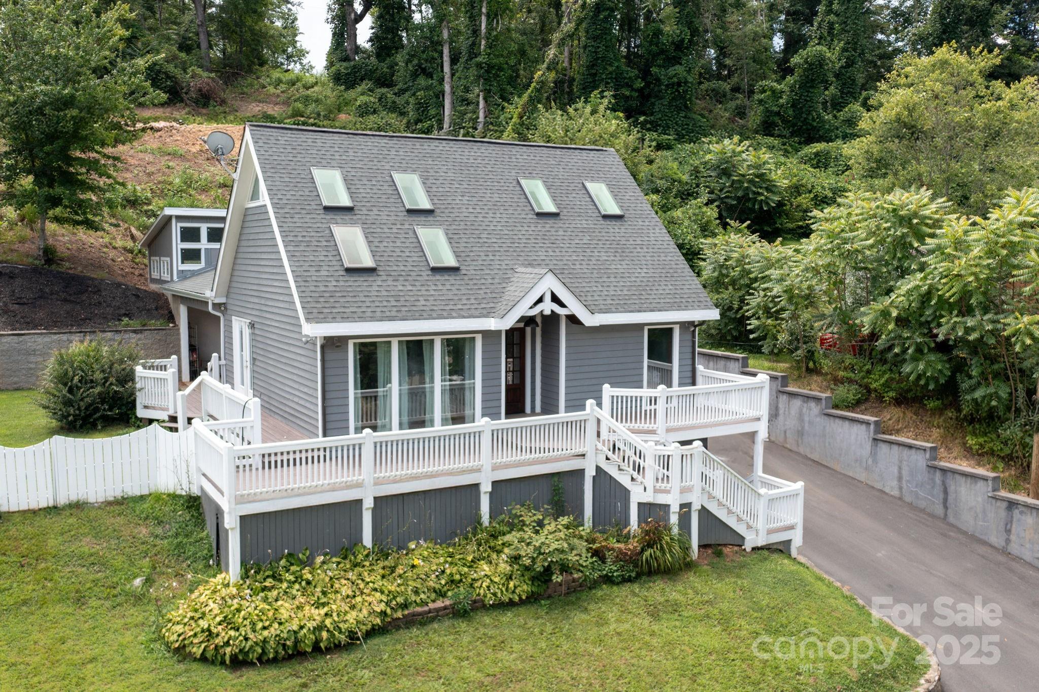 207 Jonestown Road