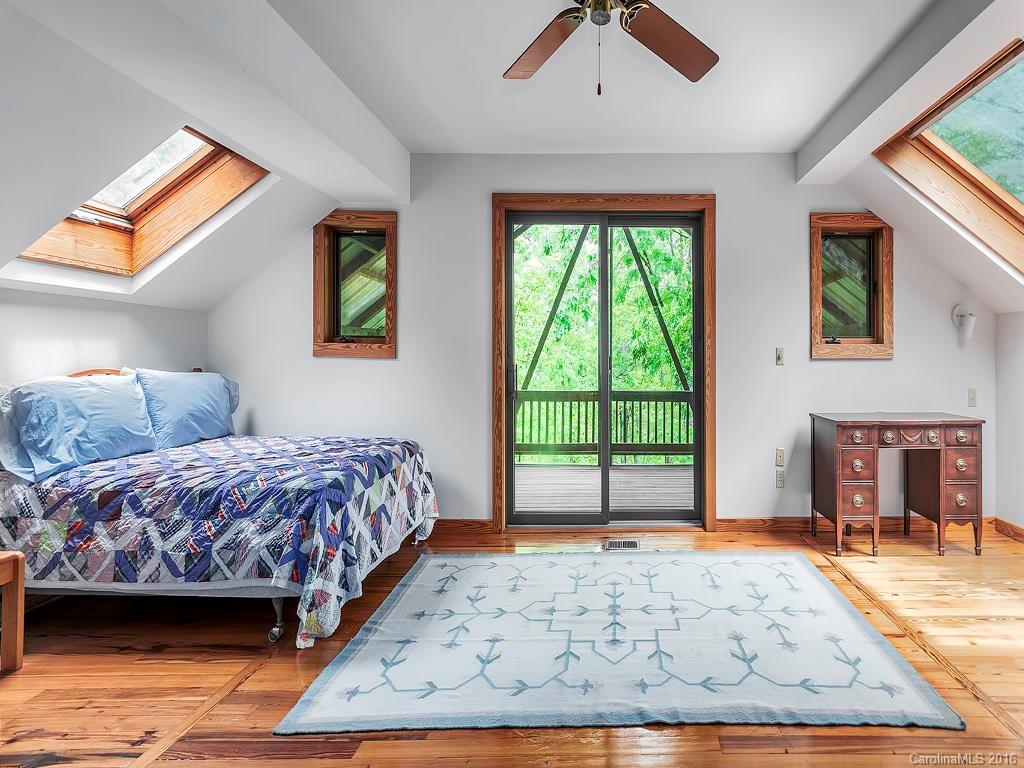 Laurel Mountain - Residential