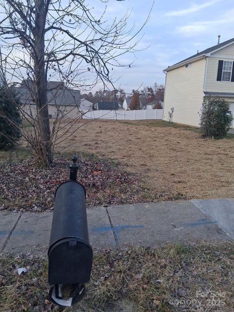 Photo of 7007 Frye Place, Charlotte, NC 28269 (MLS # 4325497)